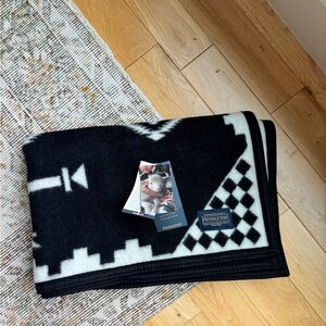 Pendleton crib blanket